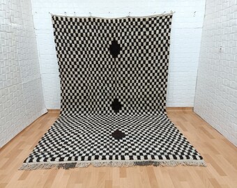 Tapis à carreaux noir et blanc personnalisé, tapis à carreaux berbère marocain, tapis à carreaux -Tapis en damier -tapis Taznakht -mjuk ull