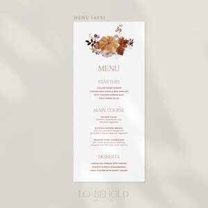 Op de afbeelding: Een verticaal menu met een herfst-thema bloemenillustratie bovenaan. Het menu bevat voorgerechten, hoofdgerechten en desserts. De tekst luidt: "MENU (4X9)", "MENU", "STARTERS", "CHILLED JUMBO SHRIMP", "CARAMELIZED ONION & BRIE TARTLETS", "PETIT CHICKEN CORDON BLEU", "FIELD GREEN SALAD", "MAIN COURSE", "SALMON FILLET", "STUFFED CHICKEN BREAST", "ROASTED PORK TENDERLOIN", "DESSERTS", "CHOCOLATE FONDUE WITH PRETZEL", "BISCOTTI & FRESH STRAWBERRIES", "FRUIT PLATTER WITH HONEY YOGURT", "LO BEHOLD".
