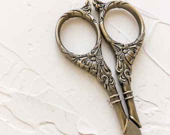 Vintage Decorative Scissors for Home Decor or Photography Flat Lays Wedding Details Ornate