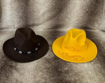 Op maat gemaakte vilten hoeden