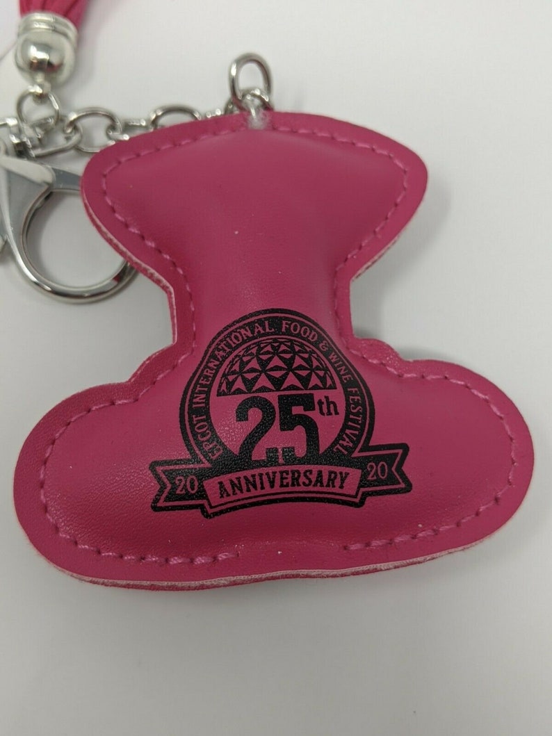 Minnie Queen Of Cuisine Food And Wine 25th Anniversary Keychain Disney Souvenirs Events Memorabilia Ichigenn Nishifunabashi Com