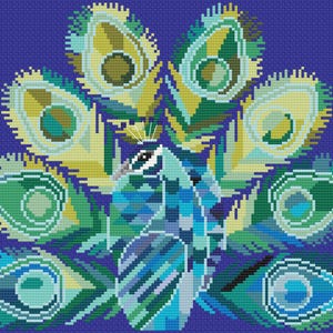 Op de afbeelding: Een kleurrijke pauw met blauwe, groene en gele veren. De staartveren van de pauw zijn waaiervormig uitgespreid.
