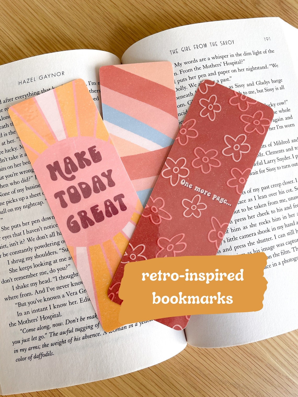 Top 55 Gift Ideas for Mom To Make Her Feel Seen For The Book Lover She Is 22