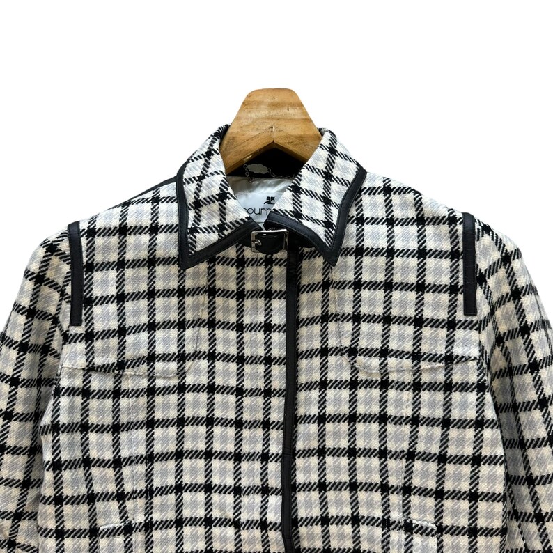 Vintage COURREGES Checked Crop Jacket - Made in Japan - Size 9AR image 2