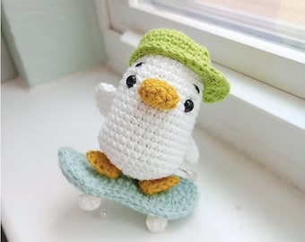 Ducky The Skateboarder- Amigurumi PDF Pattern Download