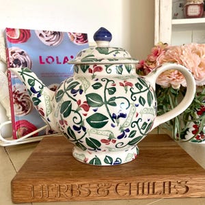 Vintage Emma Bridgewater Sweet Pea 4 Cup Teapot 1995 | Early Bridge Backstamp | Rare Discontinued English Pottery
