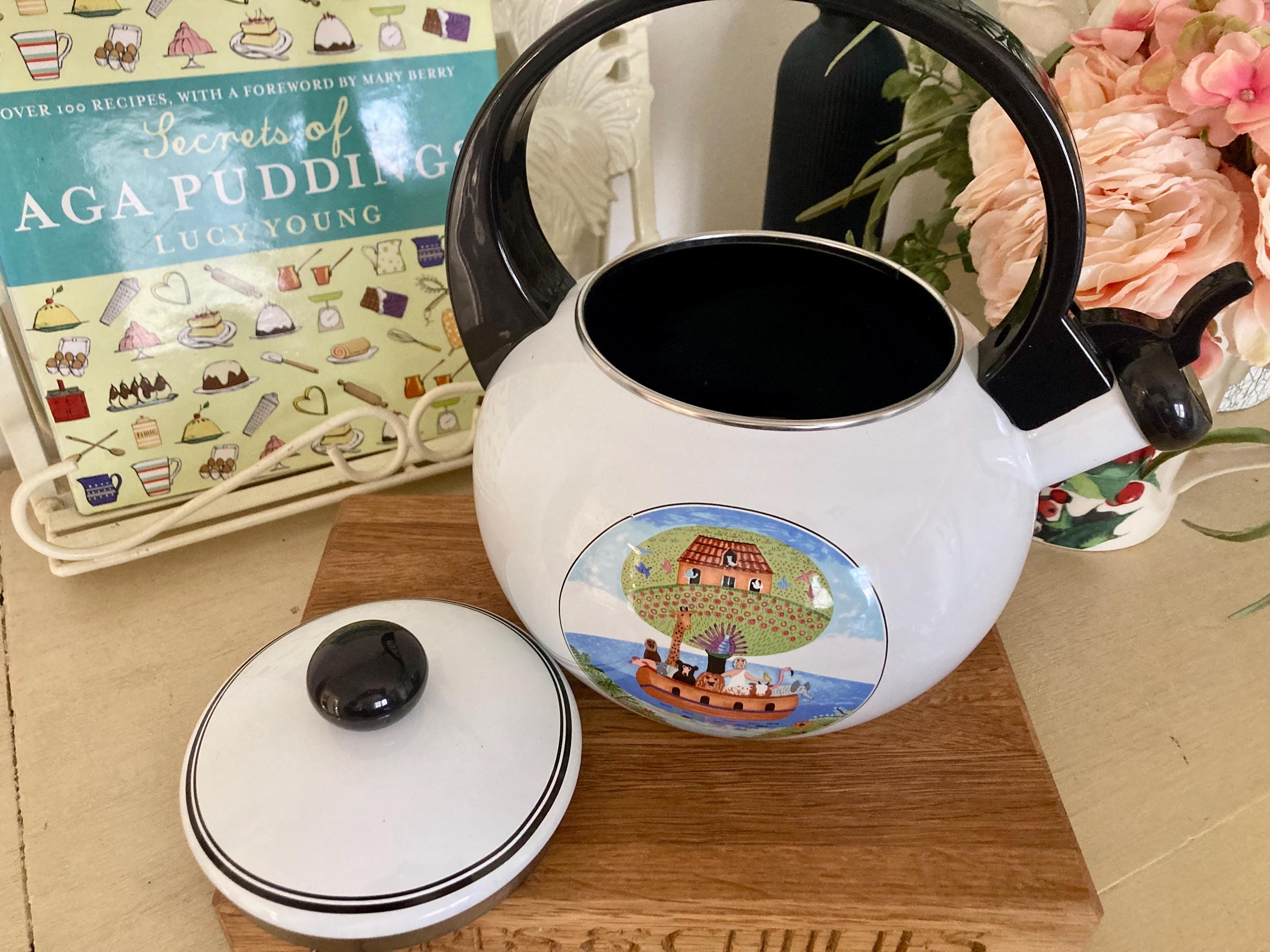 Villeroy & Boch Design Naif Tea Kettle – Noah's Ark, 2.4L Enamel