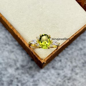 Peridot Ring, August Birthstone, 925 Sterling Silver, Natural Peridot, Anniversary Ring, Statement Ring, Birthstone Ring, Oval Cut Peridot