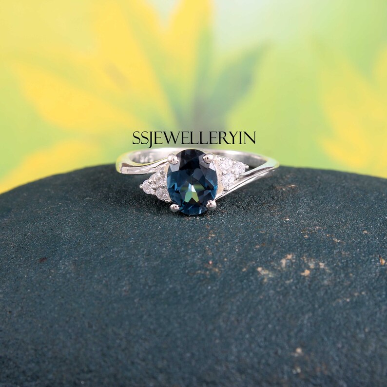 Zircon Ring Engagement Ring Statement Ring Wedding Ring Topaz Ring Natural Topaz December Birthstone London Blue Topaz Vintage Ring