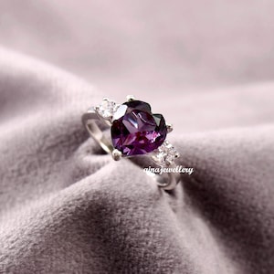 Alexandrite Ring, Stackable Ring, Alexandrite, 925 Sterling Silver, Statement Ring, June Birthstone, Wedding Ring, Alexandrite Jewelry