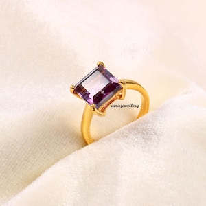 Alexandrite, 925 Sterling Silver, Pave Ring, Alexandrite Ring, Prong Ring, Wedding Ring, Anniversary Ring, Engagement Ring, Statement Ring