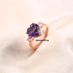 Alexandrite Ring, Bridal Ring, Stackable Ring, June Birthstone, Alexandrite Jewelry, 925 Sterling Silver, Purpose Ring, Engagement Ring