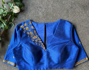 Handgewerkte blauwe zijden schouderblouse