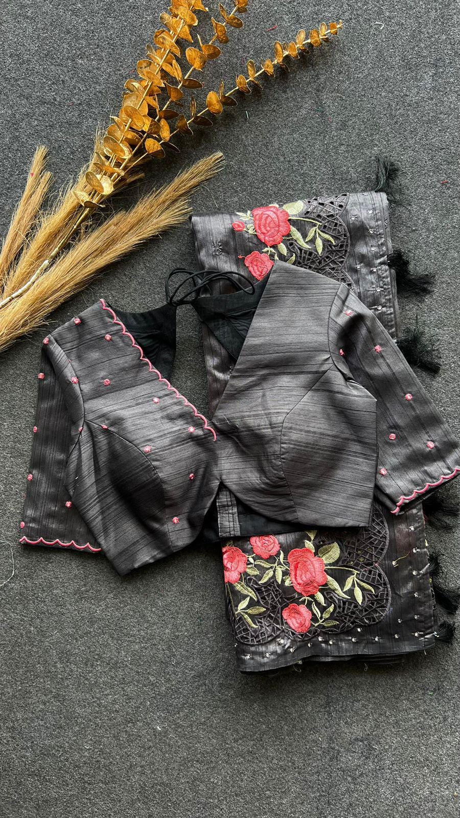 Grey Chanderi Handloom Silk Saree With Blouse Piece