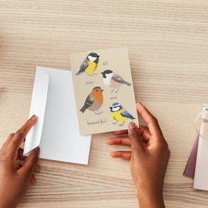 Carte postale et oeuvre d'art murale Positive Body | Illustration d'adorables oiseaux mésanges | Affiche amusante de jeu de mots | Décoration d'intérieur de style bohème | Art féministe
