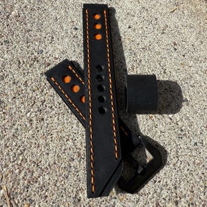 Handgefertigtes Uhrenarmband Schwarz: Orange Canvas Inlay 20 mm