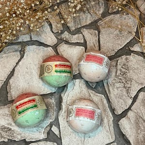 Badekugel / Badebombe / Meersalz und Traubenkernöl / Beruhigend, Reinigend, Entspannend