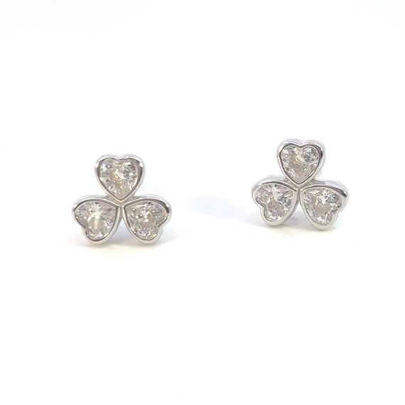 クローバー Clover Stud Earrings, Gold Clover Heart Studs, CZ Clover Studs