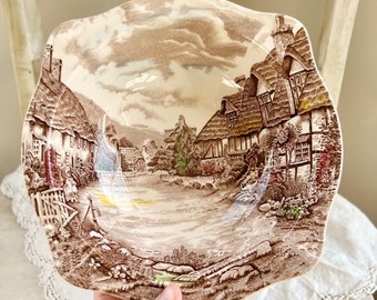 Vintage Johnson Bros Olde English Countryside Serving Bowl