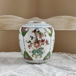 Beautiful Vintage Ginger Jar or Vase (no lid), Japanese Porcelain Floral Vase, 5” tall
