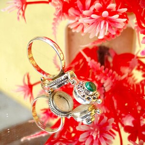 Beautiful Silver Malachite Poison Ring/Sterling Silver 925 Ring/ Silver Material Handmade Poison Ring/Small Box Ring/Gift for Her/Gifts