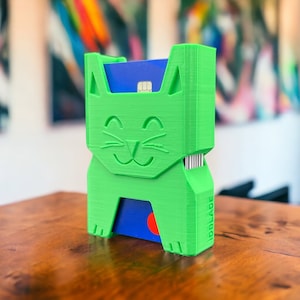 MANO Wallet™ Lindo y divertido gatito gato Tarjeta de crédito ID Estuche rígido Organizador - Tamaño completo (con capacidad para 20 tarjetas) - VERDE