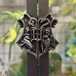 IKEA Rudsta Wide Cabinet Handles -  Hogwarts Crest - Harry Potter