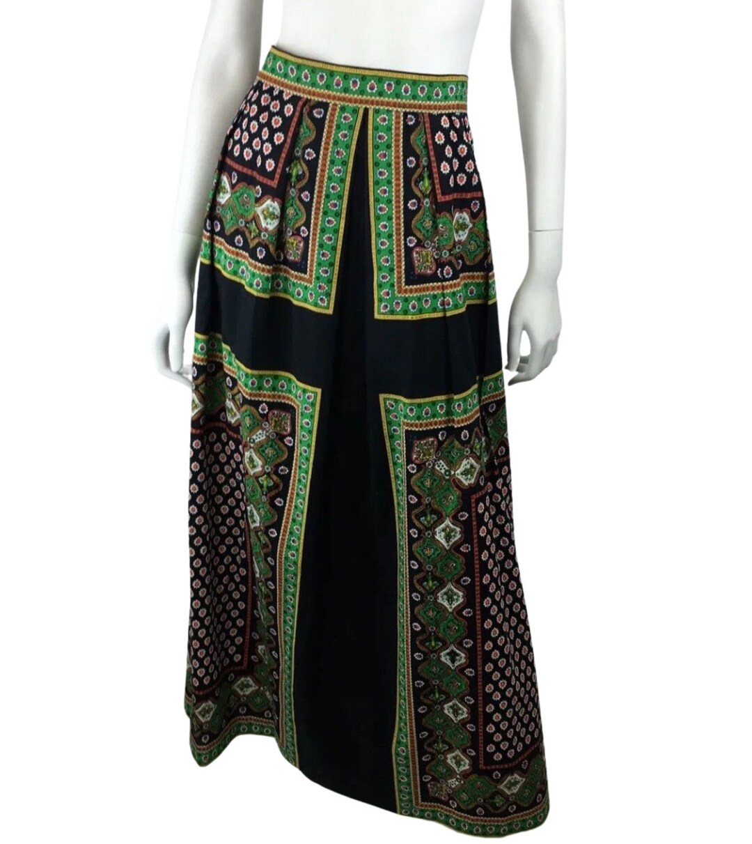 Vintage white bohemian skirt