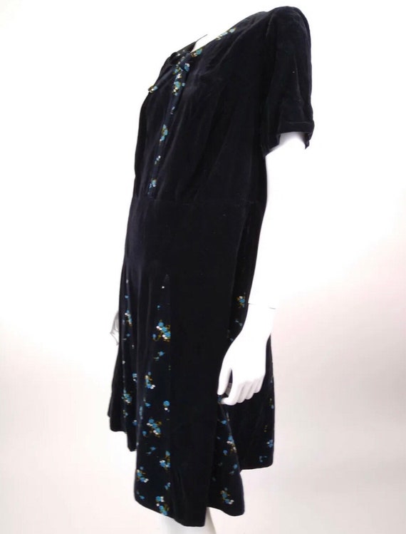 Vintage 1960s black floral velvet retro dress wit… - image 3