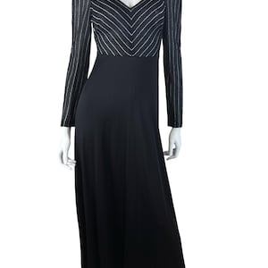 Vestido largo retro de punto negro con rayas plateadas, original de los años 60, de Bindi, talla UK 8.