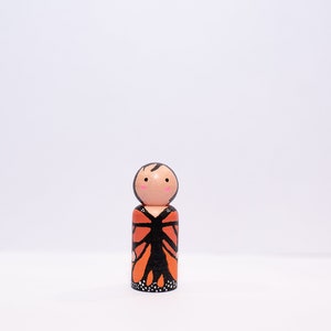 Butterfly Peg Girl | peg dolls | Dollhouse Montessori | Peg Dolls | Pretend play | Toys for kids | Halloween Peg people | manipulatives play