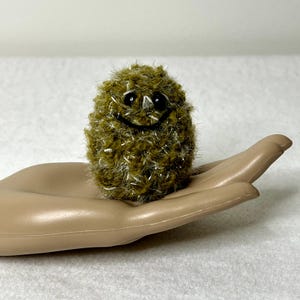 Petite peluche Nug Buddy au crochet faite main
