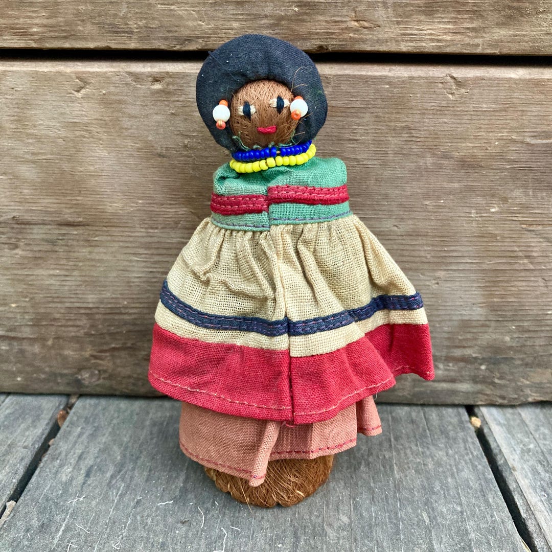 Vintage Guatemalan Folk Art Doll – Handcrafted Palm Fiber Figure, 5" - Etsy