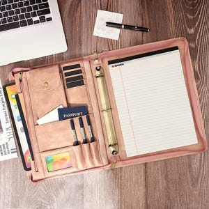 Personalisierte Rosa Leder Mappe für Frauen, Vegan Leder Padfolio mit A4 Notizblock, Business Ordner