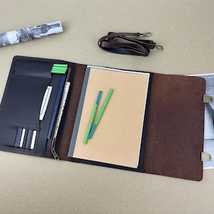 Borsa per schizzi in pelle personalizzata con tracolla, custodia per schizzi incisa, album da viaggio, portfolio per artisti, regalo per artisti