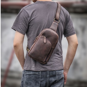 Vintage Leder Sling Bag, Männer Umhängetasche, Reisetasche, Crossbody Bag, Herren Brusttasche, Geschenk für Mann/Vater/Boss