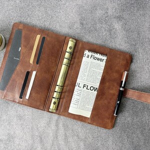 Planejador de couro personalizado, portfólio de couro para homens, diário de couro tamanho A5, bloco de notas de couro com pasta de fichário de 6 argolas, presente para ela