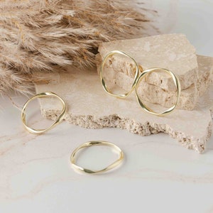 20mm GOLD CIRCLE Twisted Linking Rings, 10 Pcs, Connecting Closed Hoop Earring Finding, Closed Circle Connector for Fringe