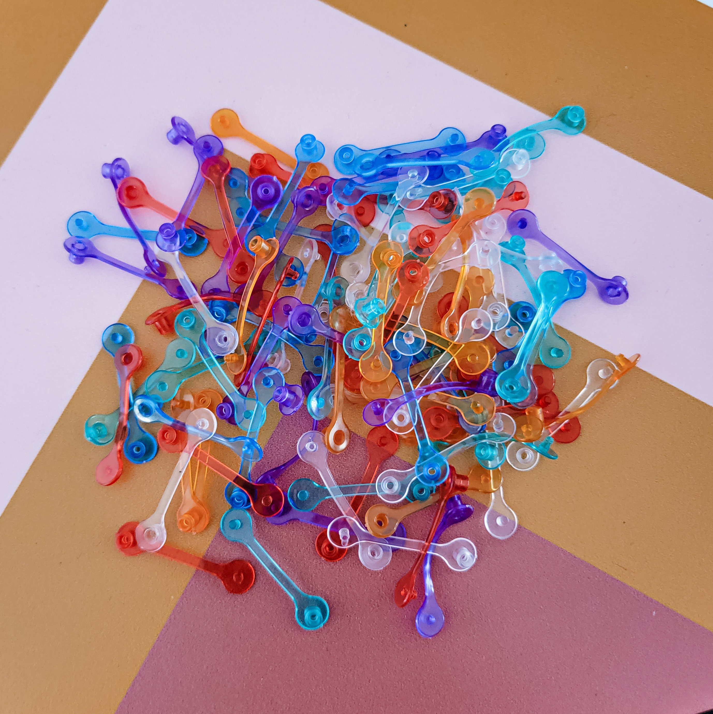 50Pcs Plastic Lobster Clasps/Glasses Chain Clasp/Plastic Keychain/Key Ring  Holders Clips/Toy Hanger Hook Backpack DIY Sewing Craft