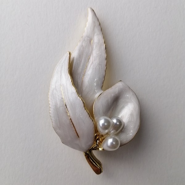 White leaf brooch, Vintage white pearl brooch, Gift for her, Large statement brooch, Plant brooch pin, Costume jewelry for girlfriend wife
