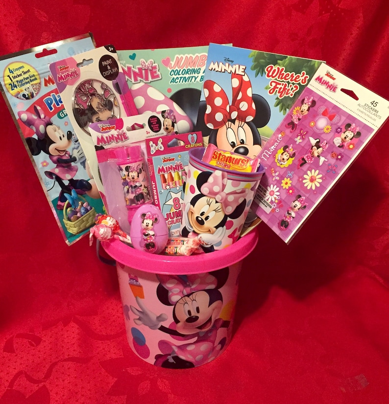 KIDS MINNIE MOUSE GIFT BASKET WITH MINNIE ITEMS: PLAY PACK, STICKERS, BOOK, CUP, JUMBO ACTIVITY & COLORING BOOK, CRAYONS, CHALK HOLDER WITH CHALK, PAINT SET, SKITTLES, STARBURSTS, HARIBOS AND LOLLIPOPS  & MORE!