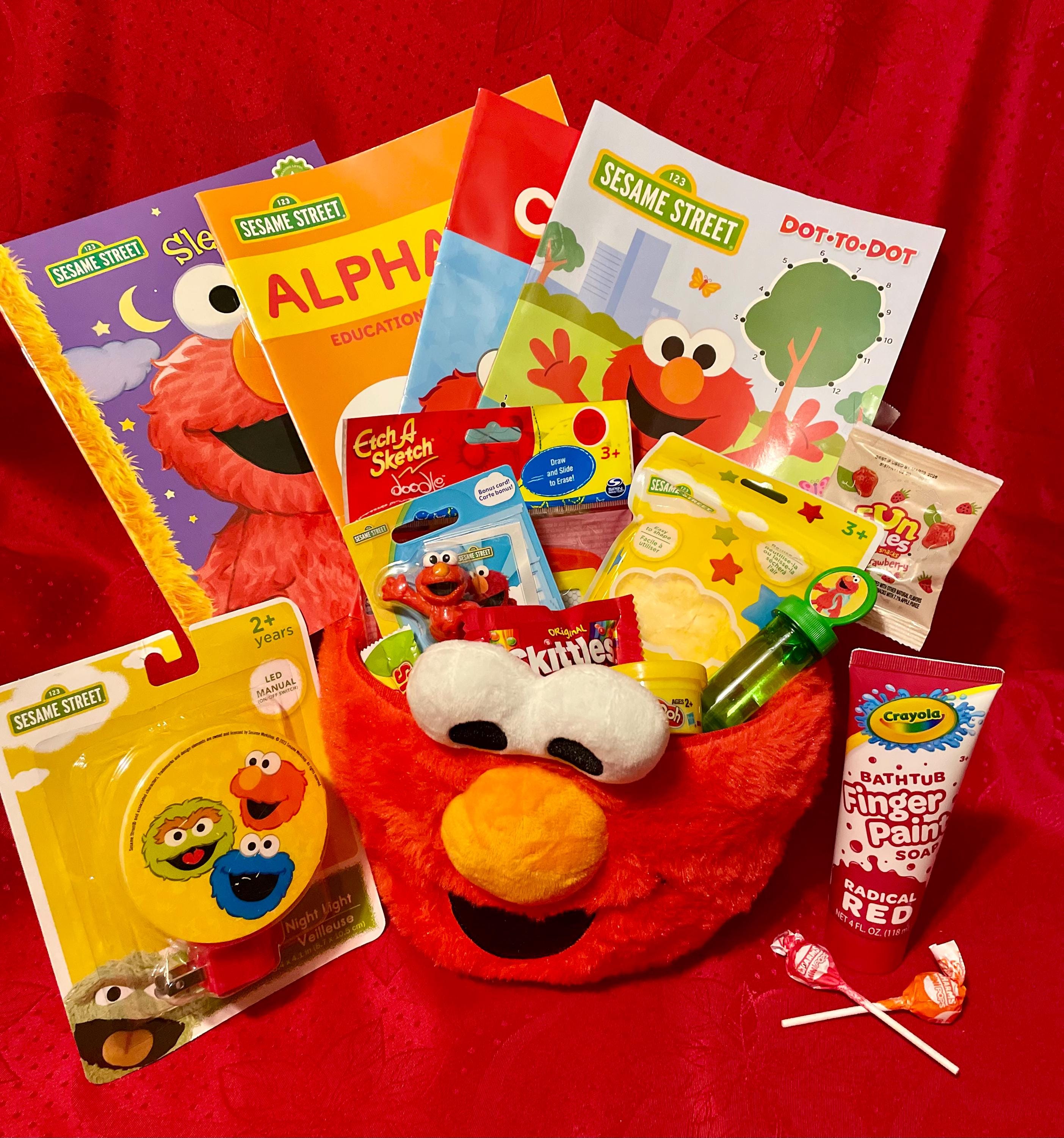 ELMO GIFT Basket - Night Light, Elmo Toy, Activity Books: Colors