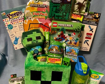 CESTA DE REGALO DE MINECRAFT: Legos del desierto de Steve, clip para mochila de Steve, botella de agua, paquete de juego, tatuajes, goma de borrar, libro de actividades, bloques, caramelos+