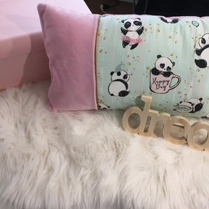 &quot;Panda&quot; removable cushion