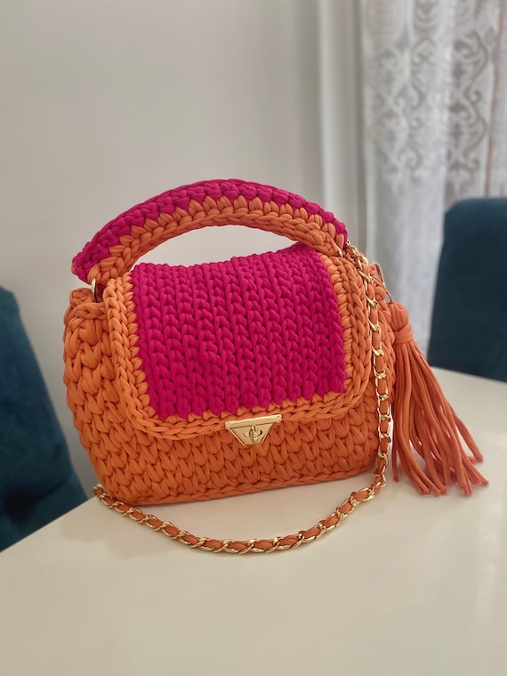 Bolsos tejidos en crochet de dos colores cheap
