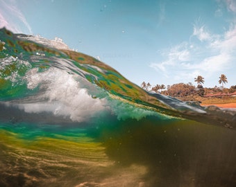 Clear Water Artistic Wave Rainbow Half in Out Wave Landscape Scene Descargar HD Art Deco Large Print Jpg A4 A3 Home Fotos de archivo Libres de derechos