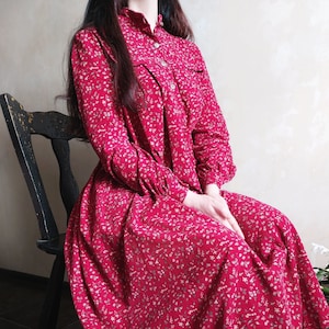 LAURA ASHLEY vintage 70s Wales Carno rare collectible oversize dress. Dark red corduroy puff sleeves high collar loose floral gown. UK 12