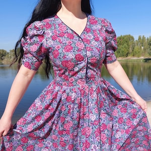 LAURA ASHLEY Vintage 80s classic floral maxi smooth cotton dress with puff sleeve. Cottagecore tea dress. UK 14