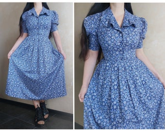 LAURA ASHLEY Vintage 80s cute light blue cotton floral dress with puff sleeves and special collar. Cottagecore tea dress. UK 12