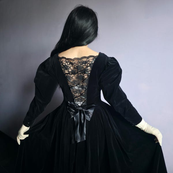Velvet Gothic LAURA ASHLEY Vintage 80s Dress with Lace Open Back / UK 16
